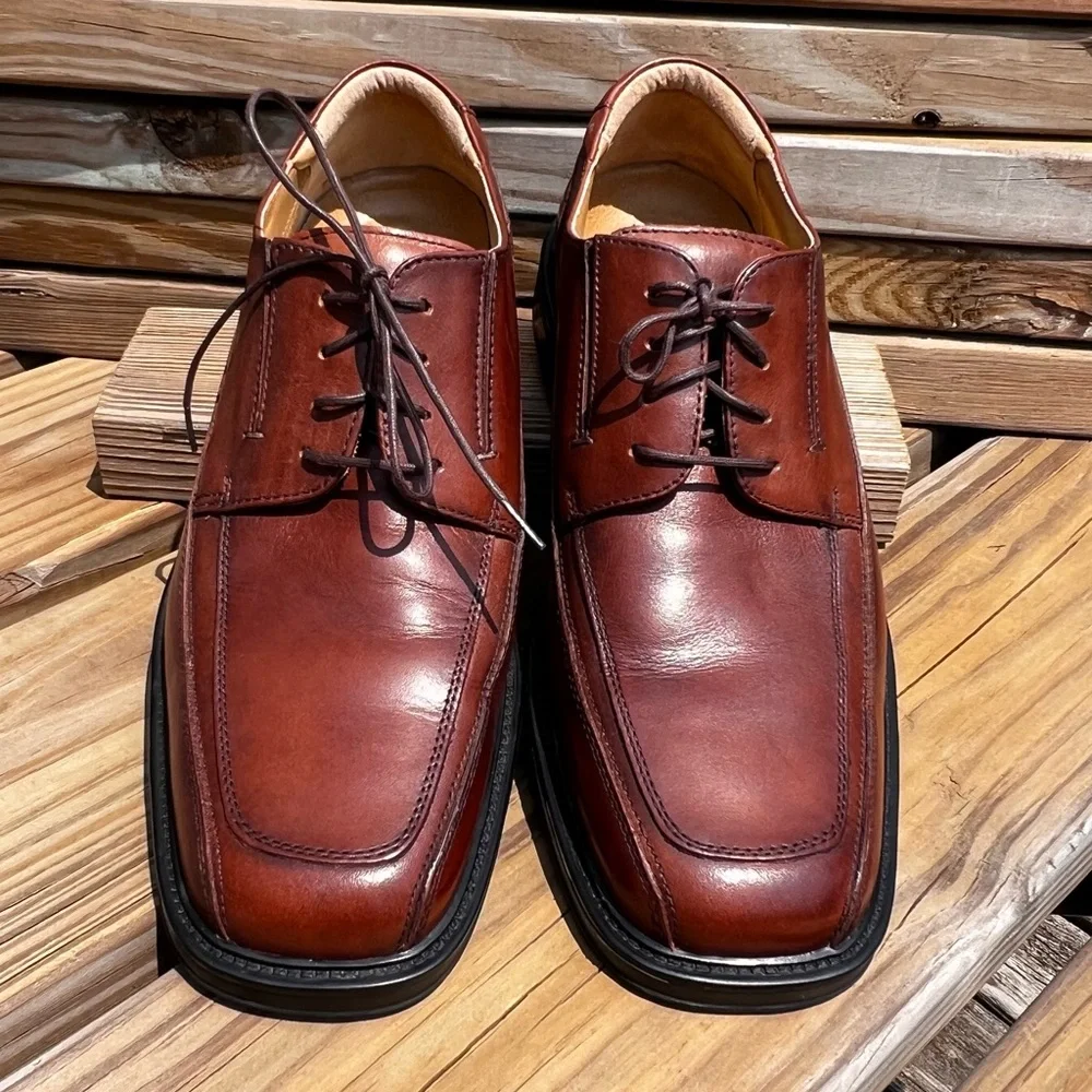- Dockers Sz 10 Perspective Tan Leather Oxford Dress Shoes! EUC!